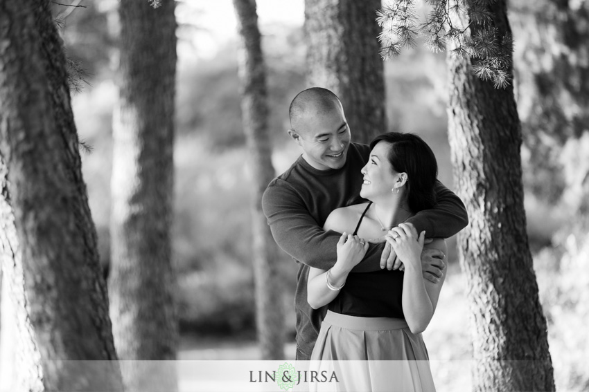 02-fun-sunset-orange-county-engagement-photos