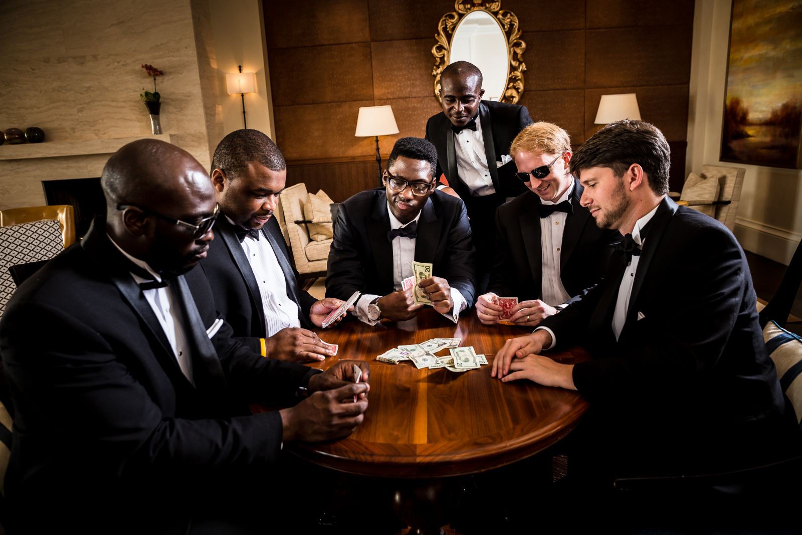 candid posed portraits of the groom and groomsmen wedding photography guide