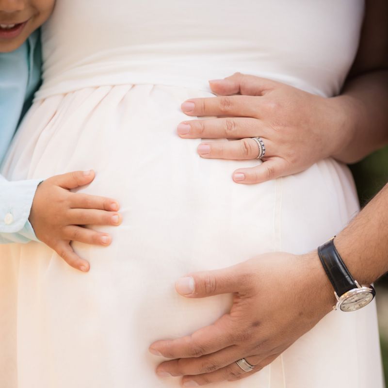 maternity pose all hands