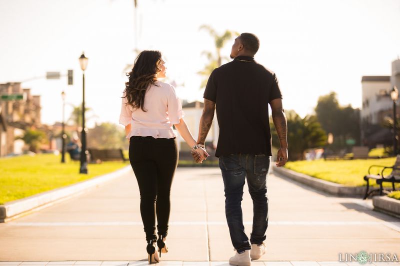 valentines day photography walking candid 09 coronado island san diego engagement photography